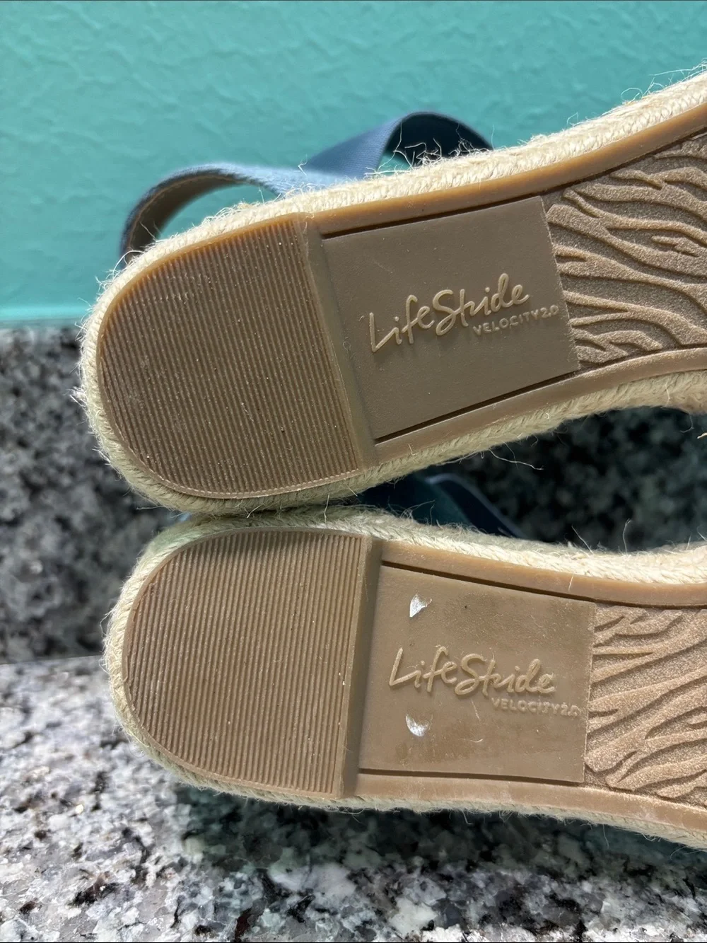 Life Stride Velocity Kimmie Blue Denim Wedge Heels Size 7 1/2